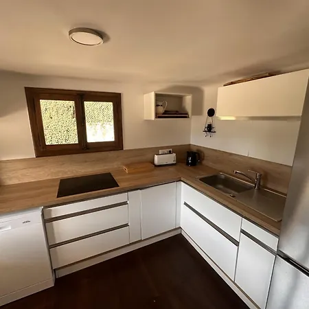 De Charme Avec Ponton Prive Et Acces Direct Au Lac, 4ch 8 Pers, Exclusivite Lla Selections By Location Annecy Veyrier-du-Lac